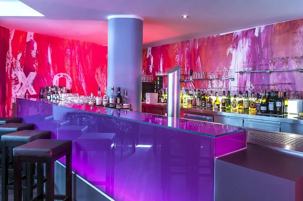 Scandic Berlin Kurfuerstendamm 4*,